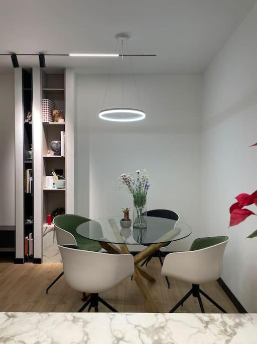 Angry Architects Apartment01 ติรานา ภายนอก รูปภาพ
