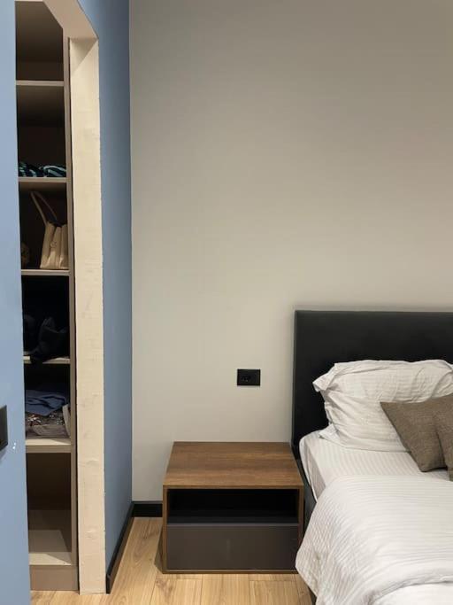 Angry Architects Apartment01 ติรานา ภายนอก รูปภาพ